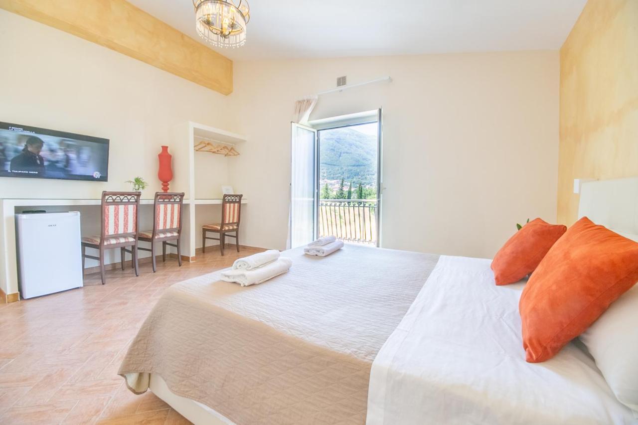 Bed and Breakfast Perla Stabia Кастелламмаре-ди-Стабия Экстерьер фото